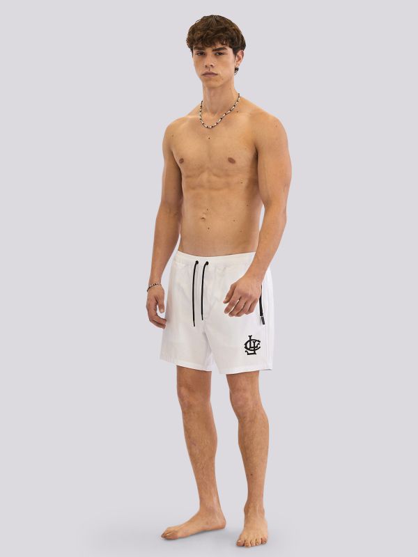 מכנסי ברמודה עם לוגו