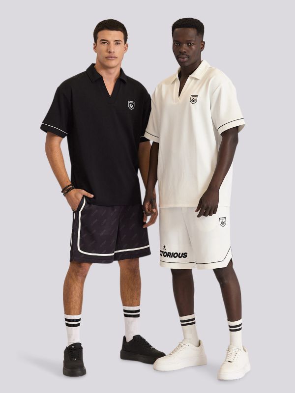 מכנסי ברמודה בסגנון ספורטיבי