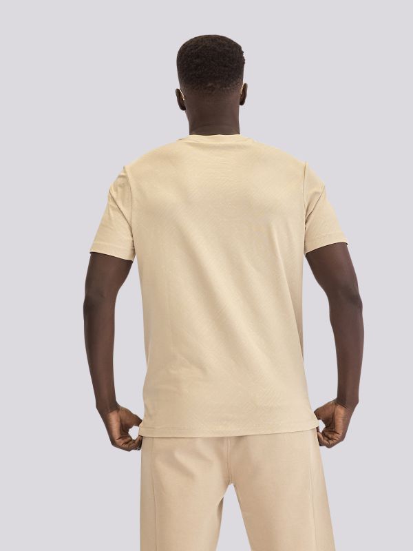 טישירט קצרה לגברים