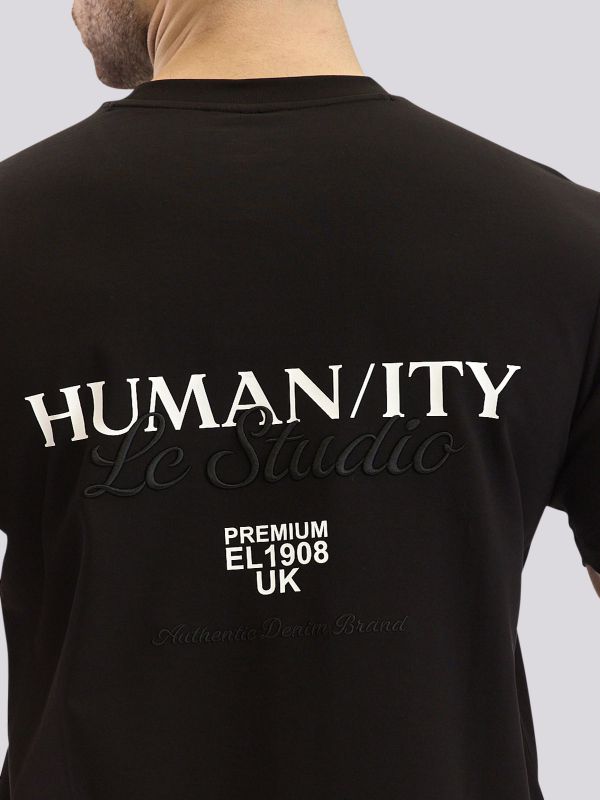 טישירט קצרה עם הדפס בגב