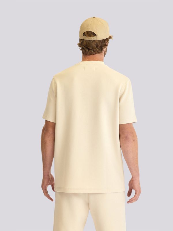 חולצת טישירט עם פאץ’