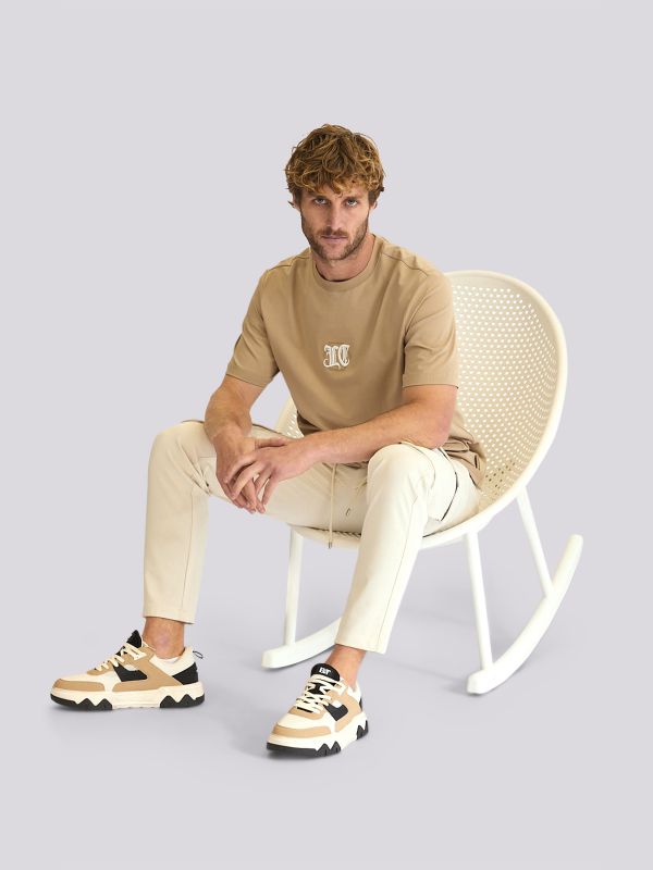 חולצת טישירט עם הדפס