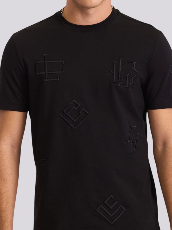 חולצת טי-שרט במראה נקי ומינימליסטי לגברים