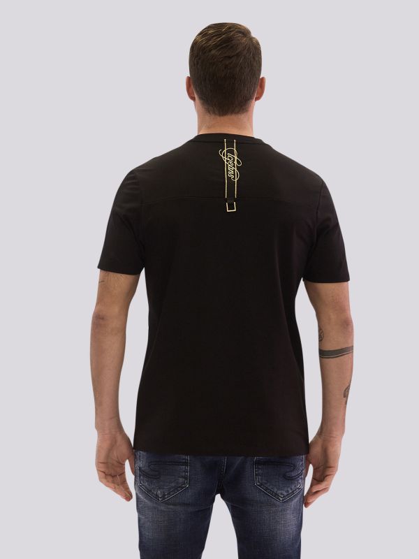 חולצת טי-שרט עם הדפס גרפי בחזית לגברים