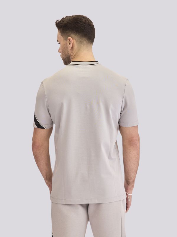 חולצת טי-שרט עם הדפס לוגו בולט לגברים