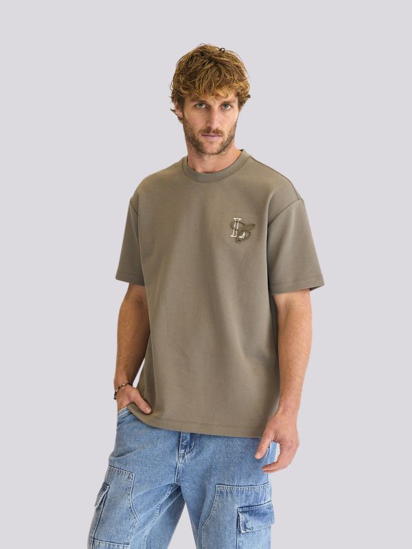 חולצת טי-שרט עם הדפס לוגו בחזית לגברים