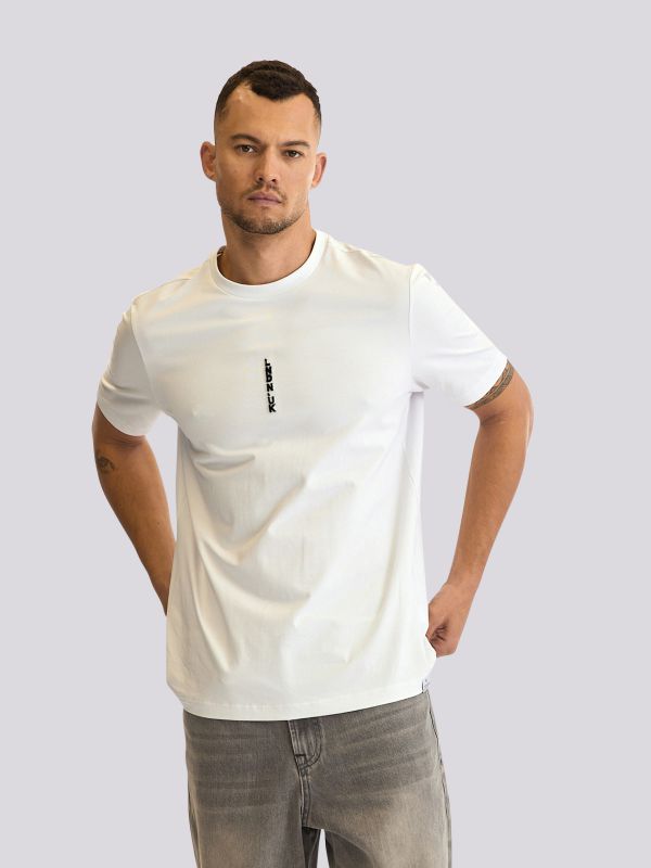 חולצת טי-שרט אוברסייז עם הדפס גדול בחזית לגברים