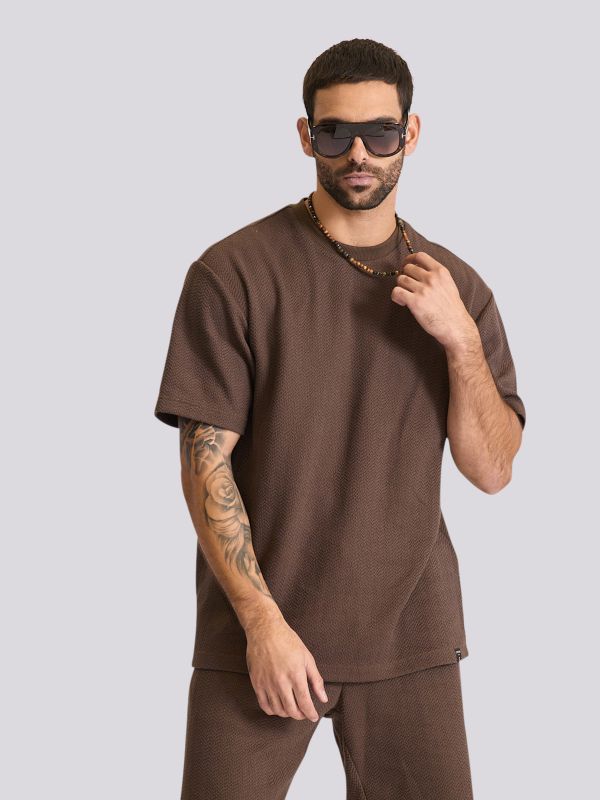 חולצת טי-שרט בגזרת אוברסייז לגברים