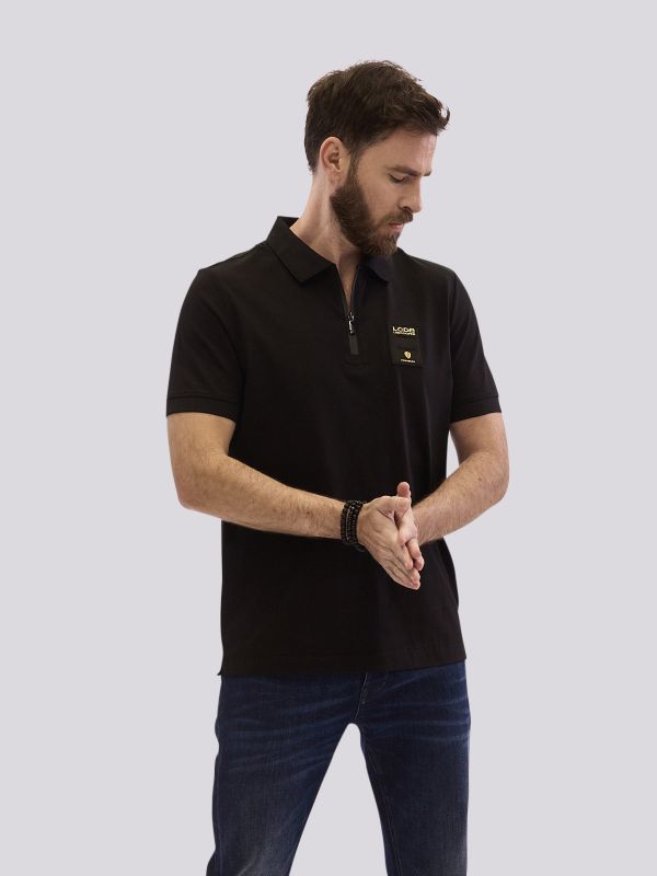 חולצת פולו מעוצבת עם פאץ’