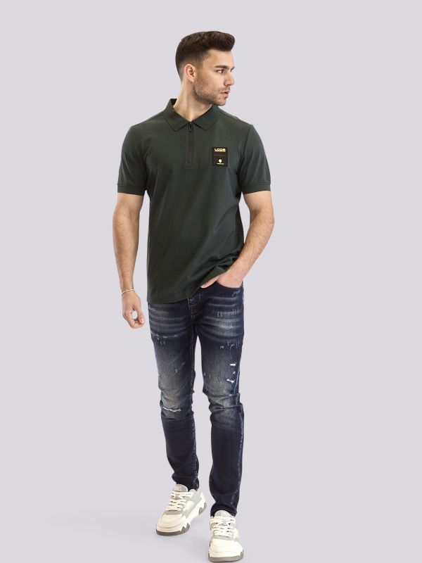 חולצת פולו מעוצבת עם פאץ’