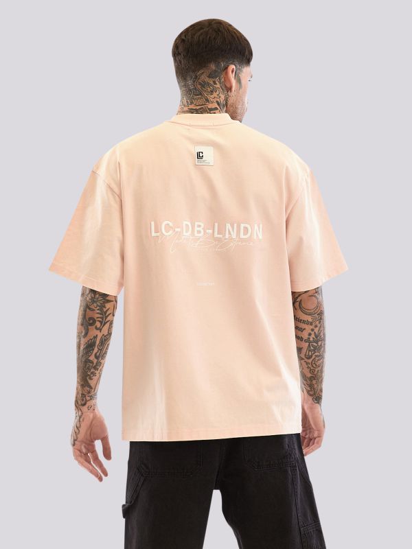 חולצת טי-שירט אופנתית בגזרת אוברסייז