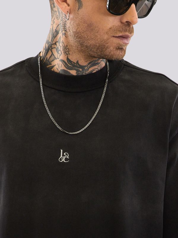 חולצת טי-שרט אוברסייז בגזרה רחבה לגברים