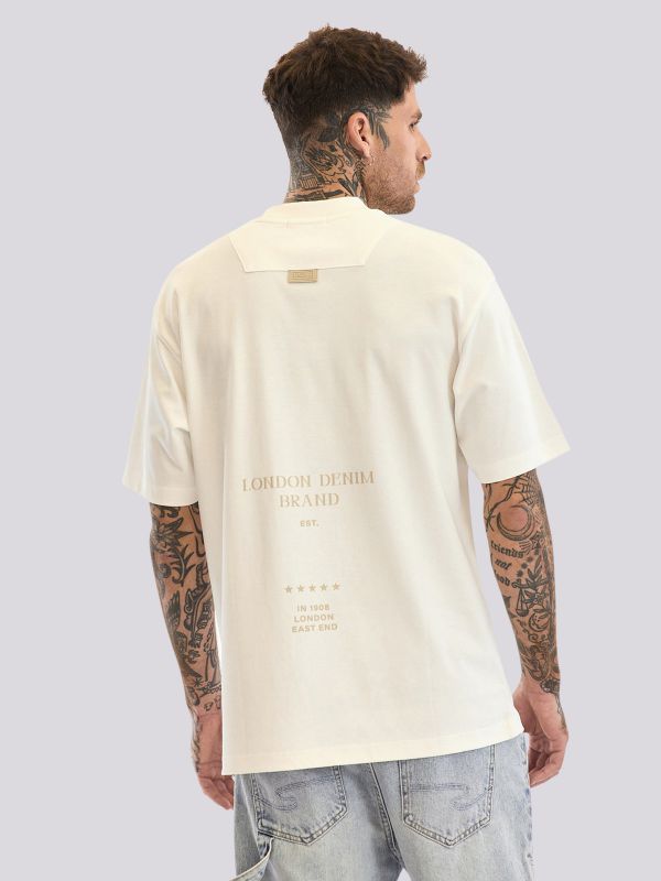 חולצת טי-שרט עם הדפס טיפוגרפי קטן לגברים