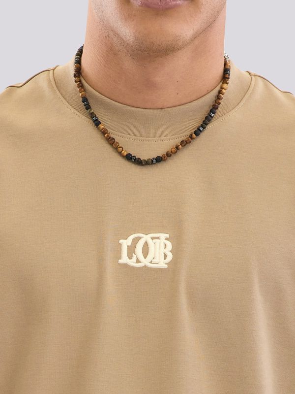 חולצת טי-שרט עם הדפס טיפוגרפי קטן לגברים