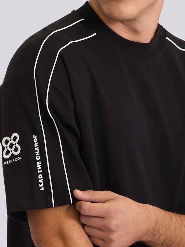 חולצת טי-שרט אוברסייז חלקה ונקייה לגברים