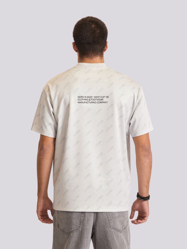 חולצת טישירט בהדפס ספורטיבי