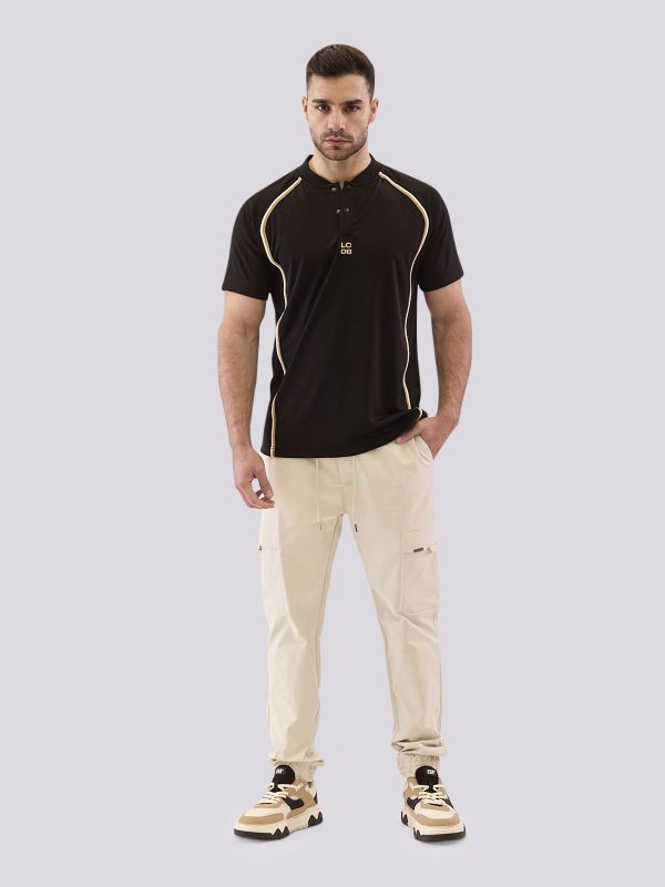 חולצת טי-שרט בסגנון ” הנלי”  עם כפתורים לגברים