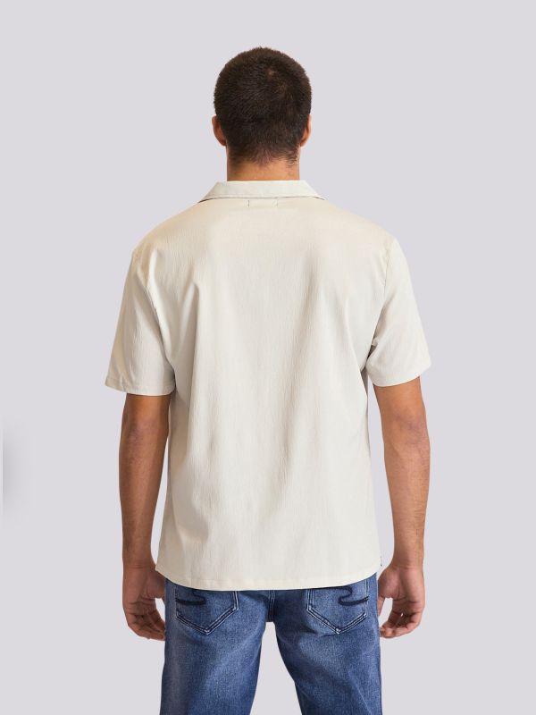 חולצה מכופתרת חלקה עם שרוול קצר לגברים