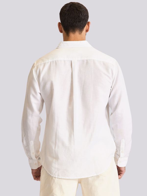 חולצה מכופתרת עם שרוול ארוך במראה קלאסי לגברים