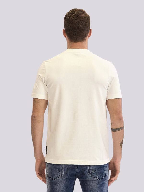 חולצת טי-שרט בגזרה ישרה עם הדפס לוגו ” רטרו”  לגברים