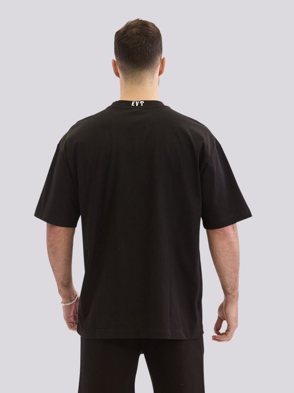 חולצת טי-שרט אופנתית עם הדפס טיפוגרפי לגברים