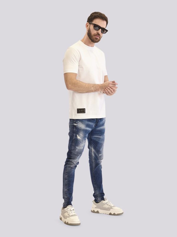 חולצת טי-שרט אוברסייז חלקה ומינימליסטית לגברים