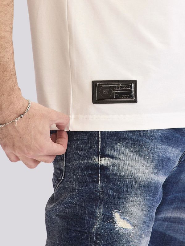 חולצת טי-שרט אוברסייז חלקה ומינימליסטית לגברים