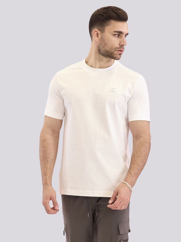 חולצת טי-שרט אוברסייז במראה מינימליסטי לגברים