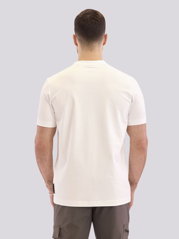 חולצת טי-שרט אוברסייז במראה מינימליסטי לגברים