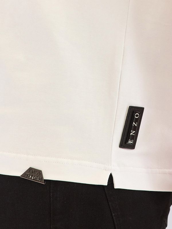 חולצת פולו מעוצבת עם צווארון רוכסן ולוגו צד לגברים