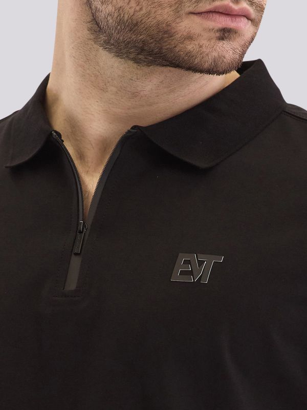 חולצת פולו מעוצבת עם צווארון רוכסן ולוגו צד לגברים