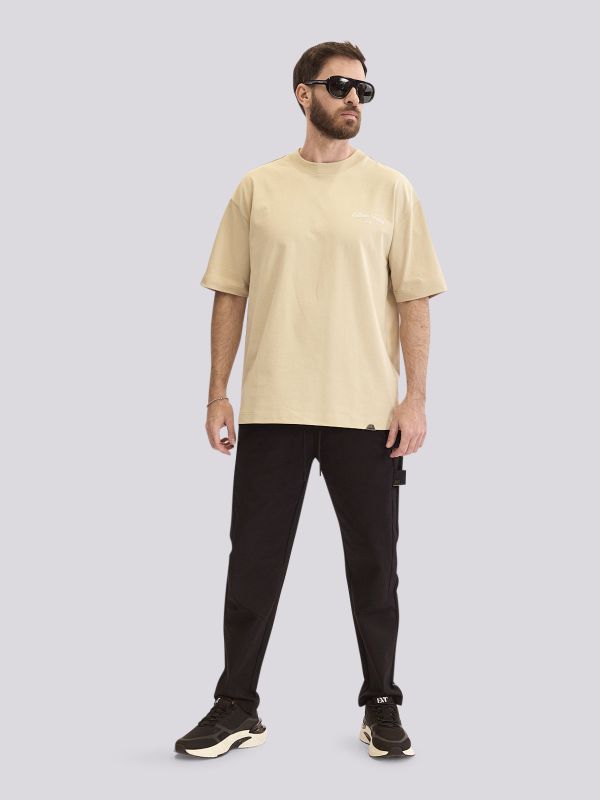 מכנסי צ’ינו ארוכים במראה אורבני לגברים