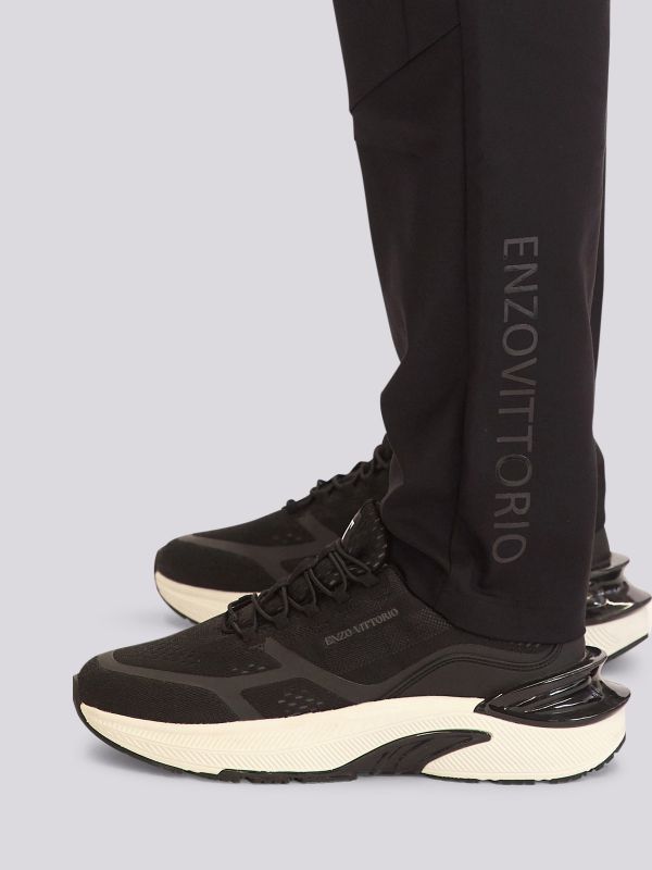 מכנסי צ’ינו ארוכים במראה אורבני לגברים