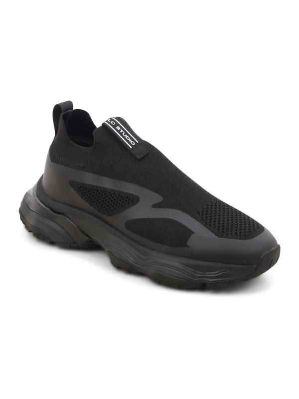 נעלי סניקרס בעיצוב אורבני עם סוליה מנוגדת לגברים