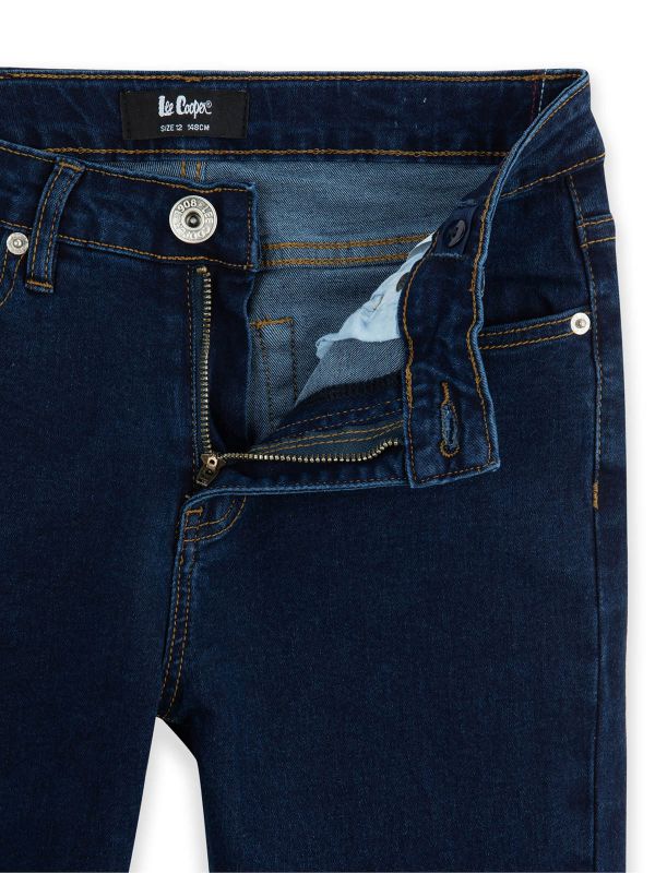 ג?ינס כחול בגזרת סקיני