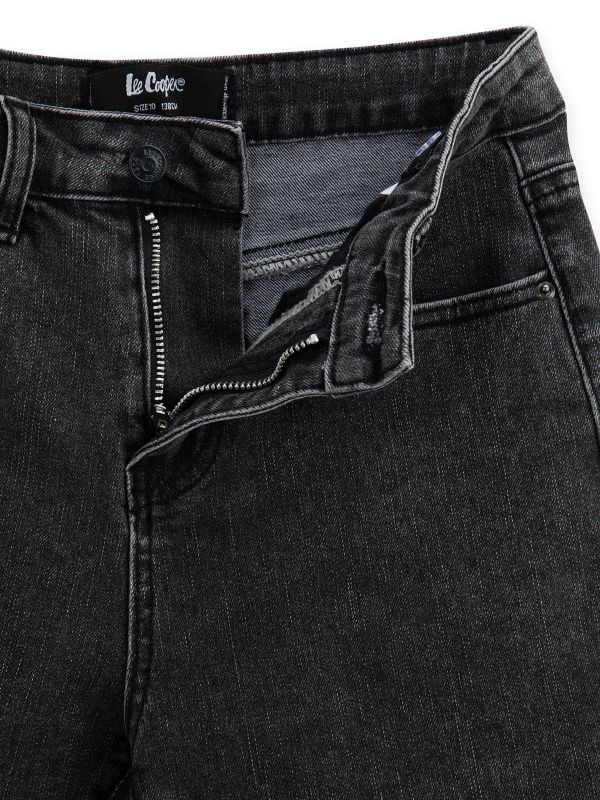 מכנסי ג’ינס קצרים לילדים