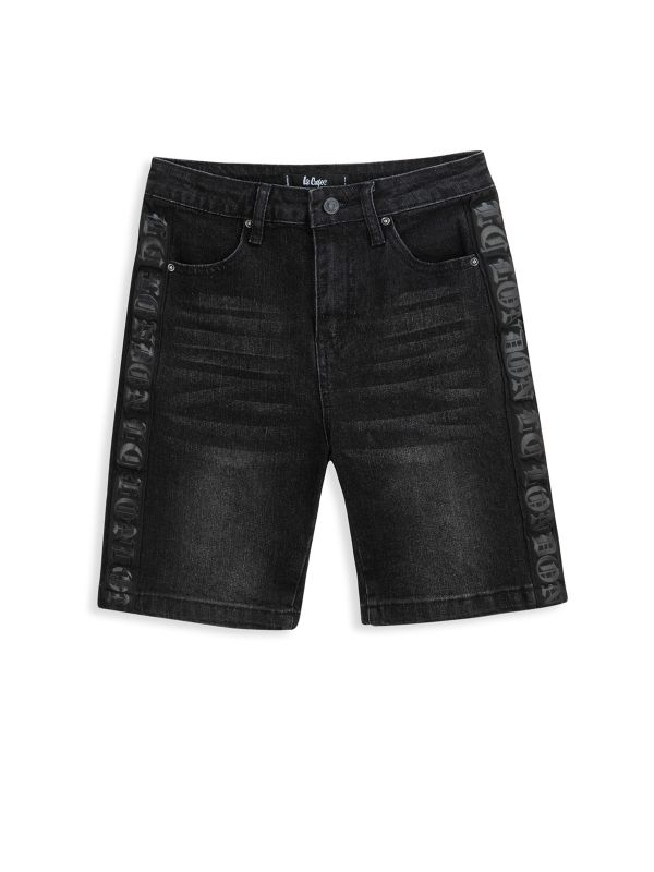 מכנסי ג’ינס קצרים לבנים בהדפס