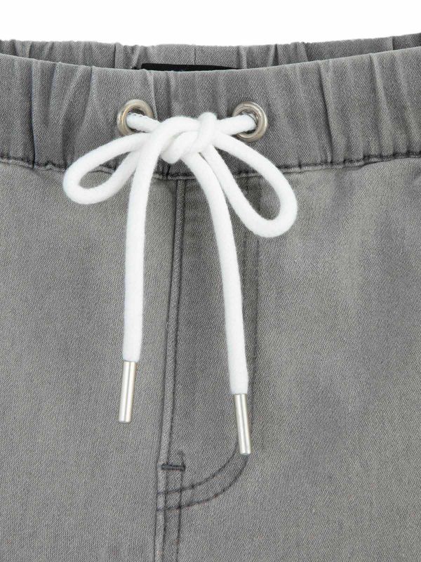 מכנסי ג’ינס קצרים לבנים