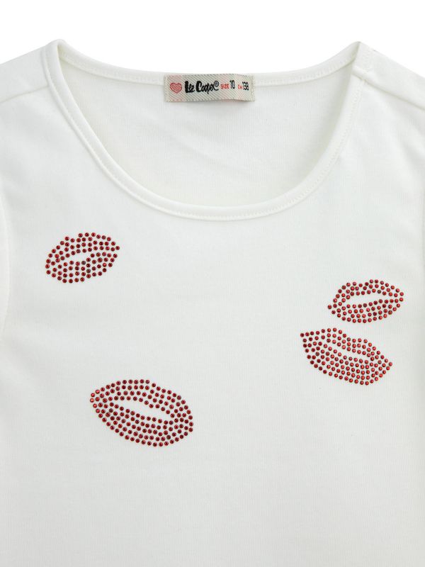 גופיה בהדפס נשיקות עם פתחים בכתפיים