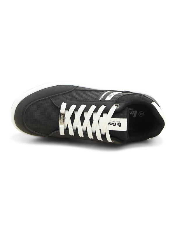 נעלי ספורט אופנתיות לגברים בעיצוב אורבני