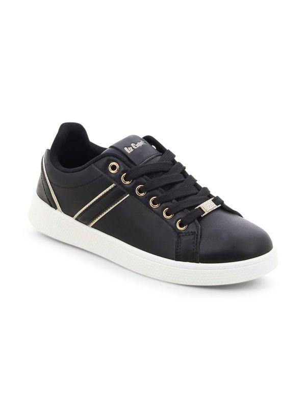 נעלי סניקרס קלאסיות