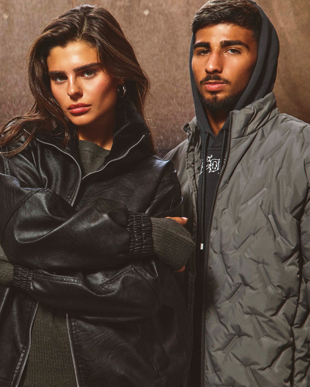 Too Hot To Handle 😎🔥
לא עדין, לא מתנצל – בדיוק כמו שצריך.